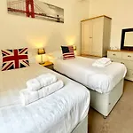 Luxury Apartment 6 Bluebridge With Free Allocated Parking